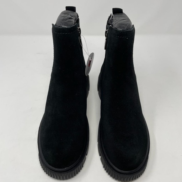 NIB Blondo Bandit Waterproof Suede Zip Up Ankle Bootie--RUNS VERY NARROW! - Picture 2 of 14